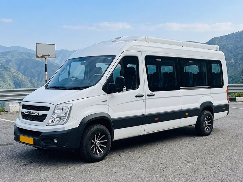 Force Urbania 17 Seater